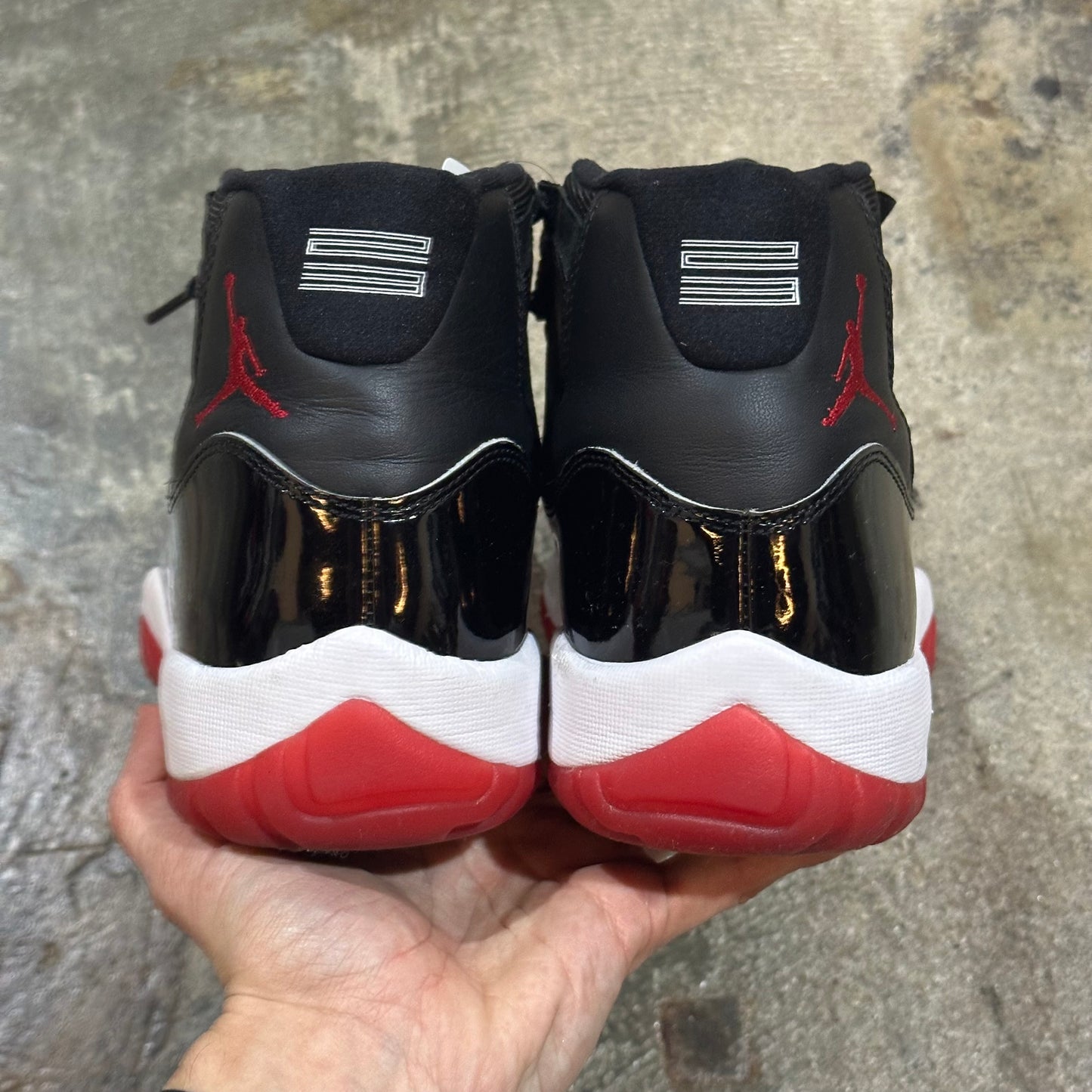 Jordan 11 Bred (no box)