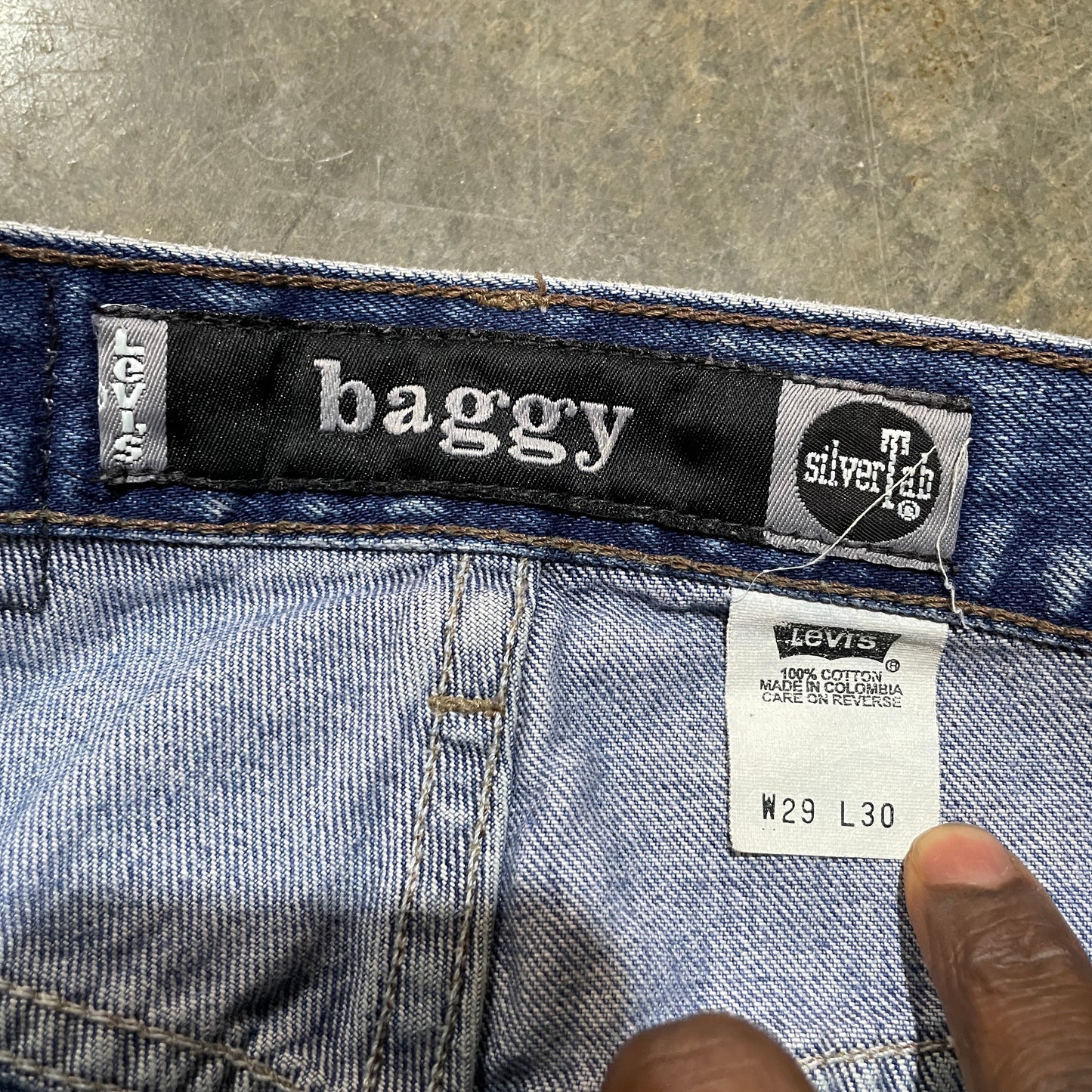 Medium Wash Levis Silvertab Baggy Jeans