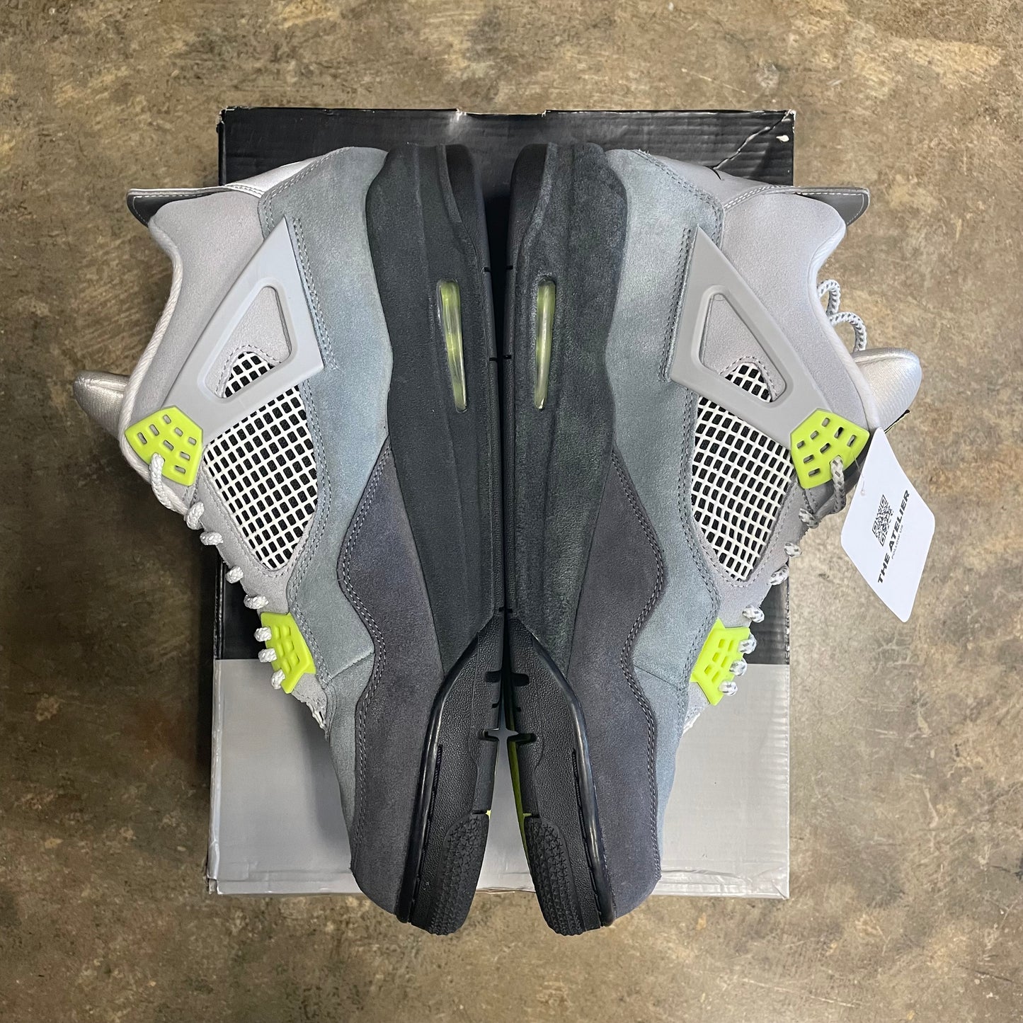 Jordan 4 Neon