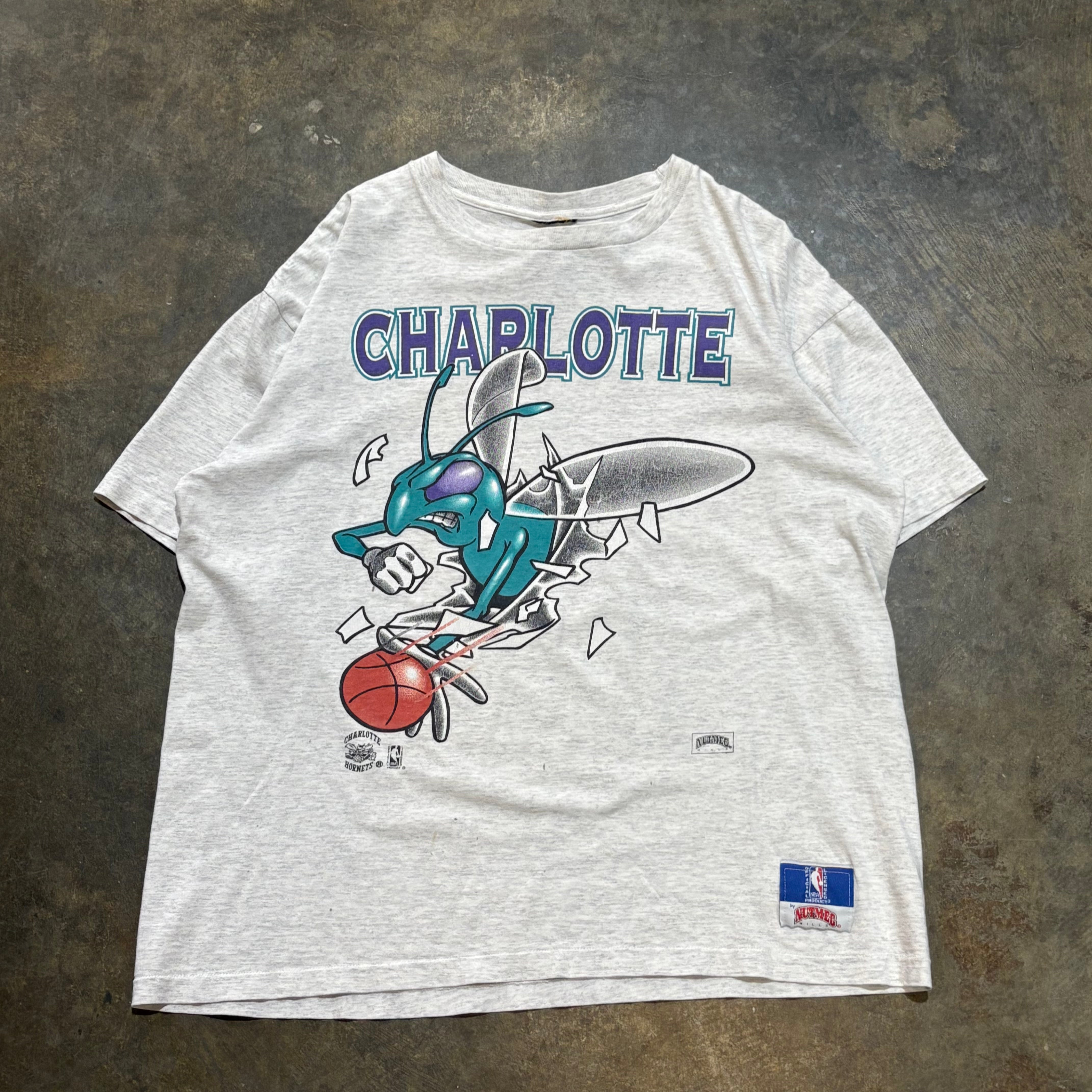 Charlotte Hornets Graphic Tee