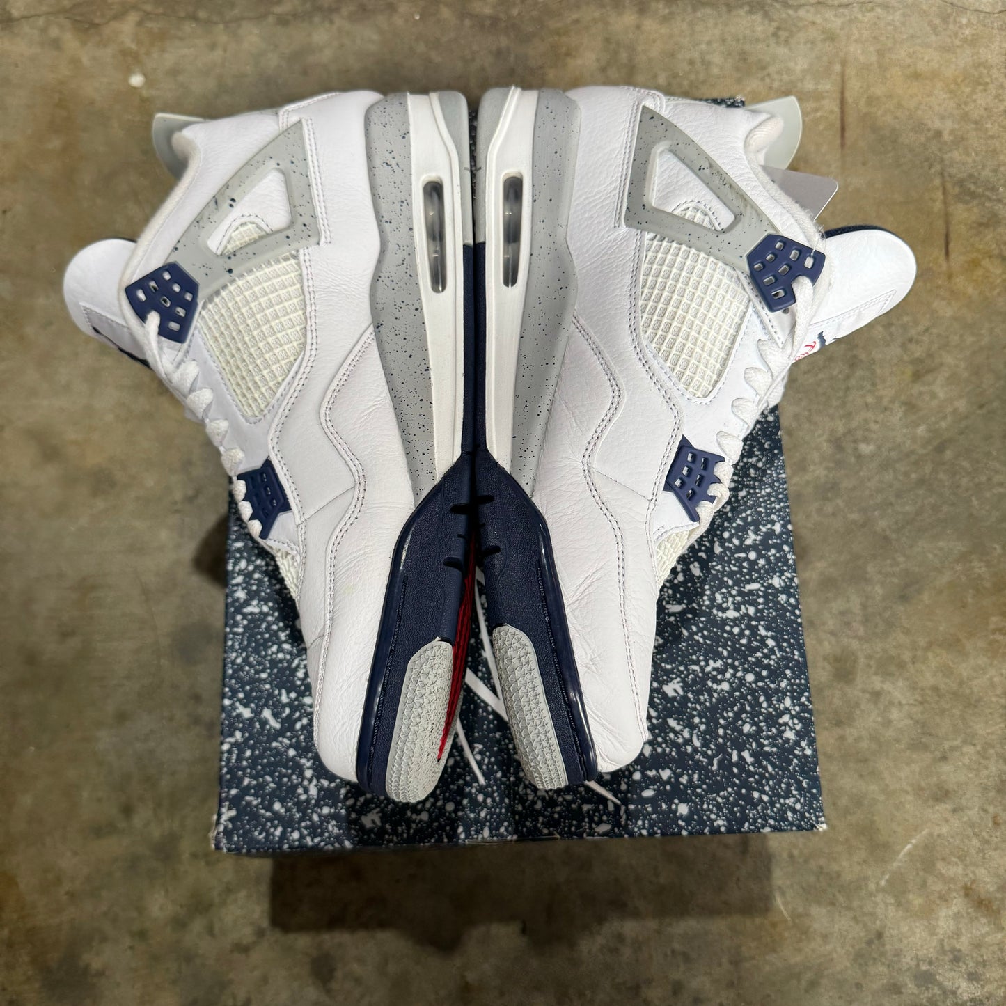 Air Jordan 4 Midnight Navy