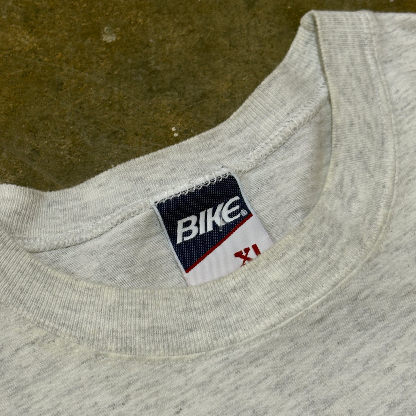 1994 Los Angeles Rams NFL Wreath Helmet Tee