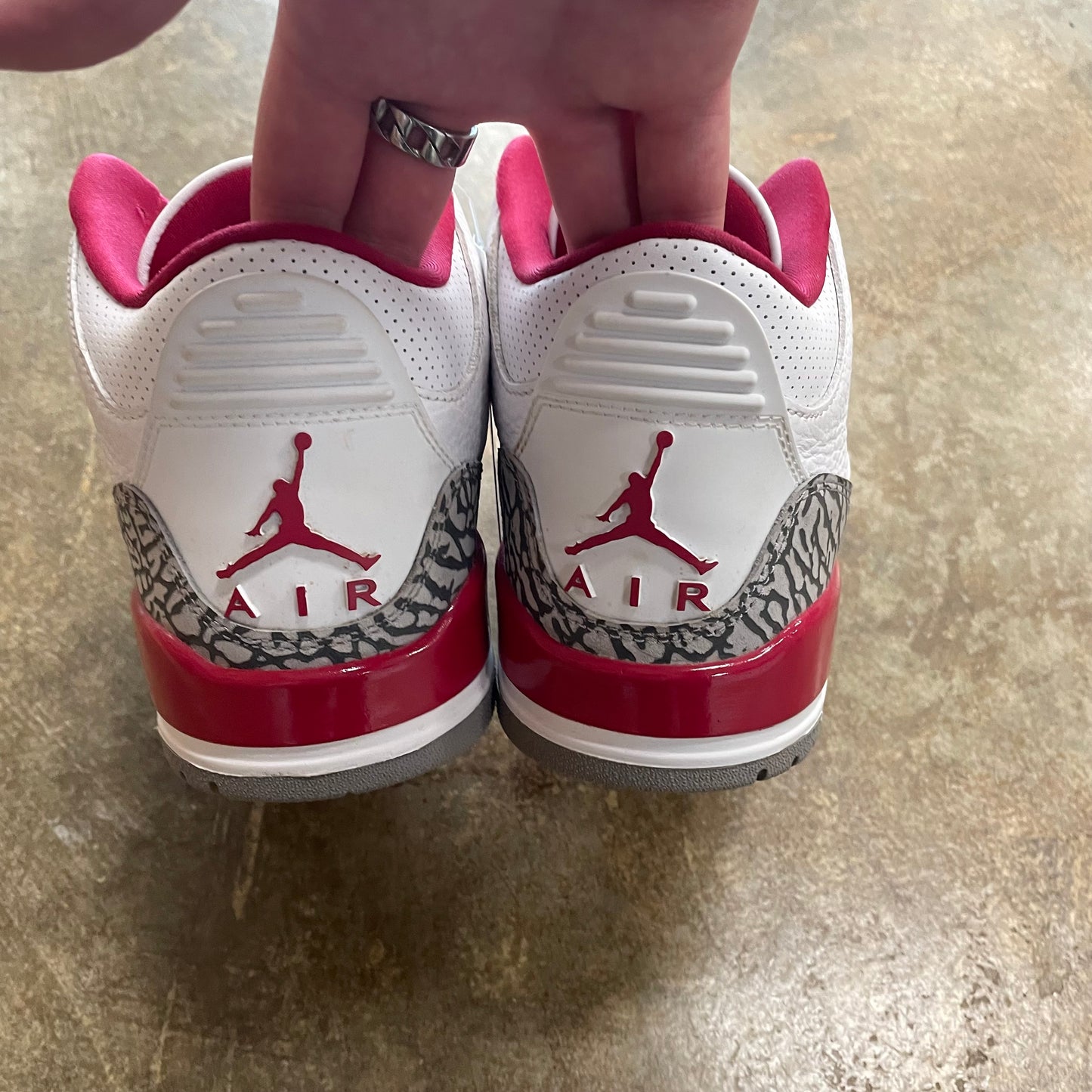 Jordan 3 Cardinal (No Box)