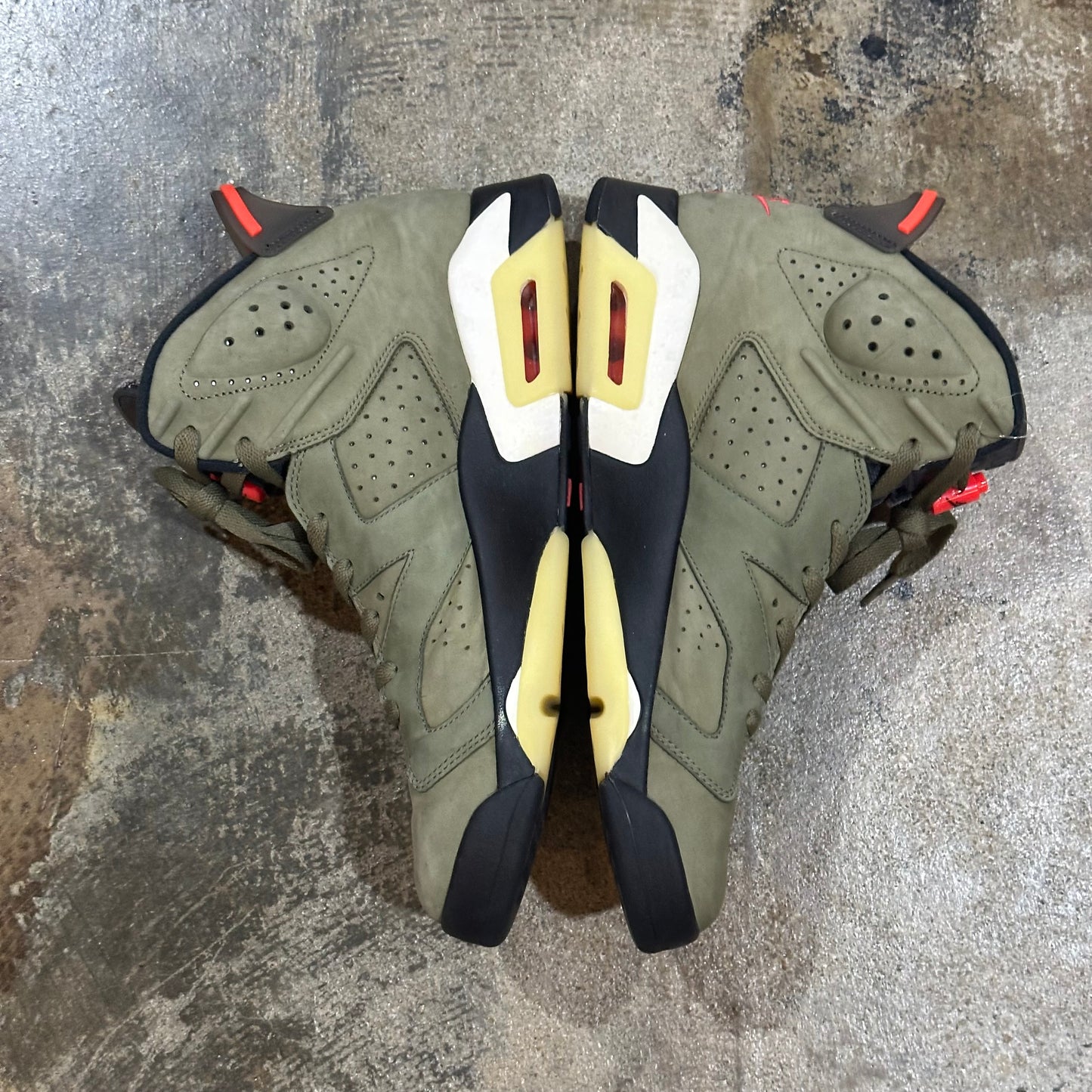 Jordan 6 Travis Scott Olive (No Box)