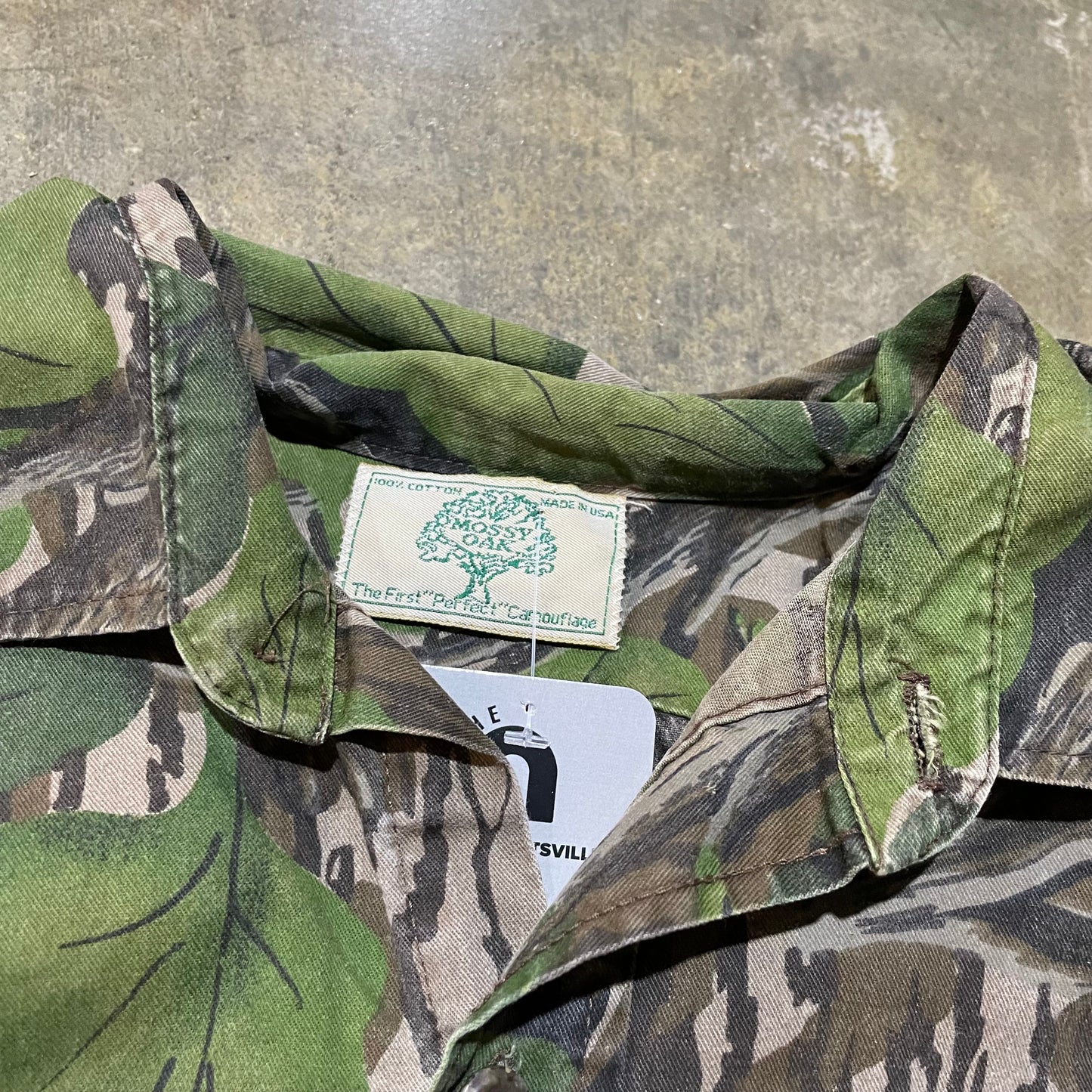 Mossy Oak Green Leaf Button Up Shirt