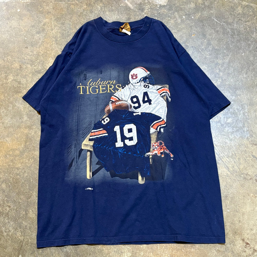Vintage 90’s Auburn Tigers Nutmeg Shirt XL