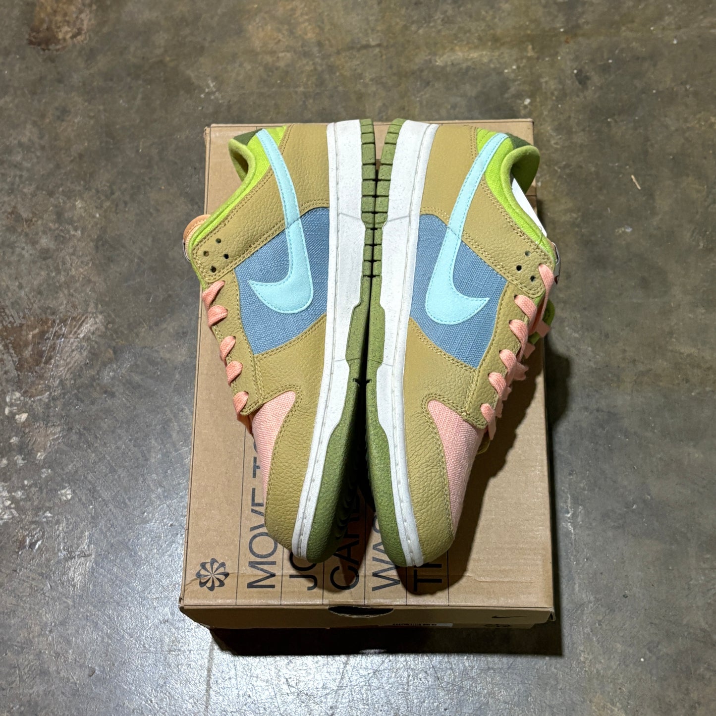 Nike Dunk Low SE Sun Club