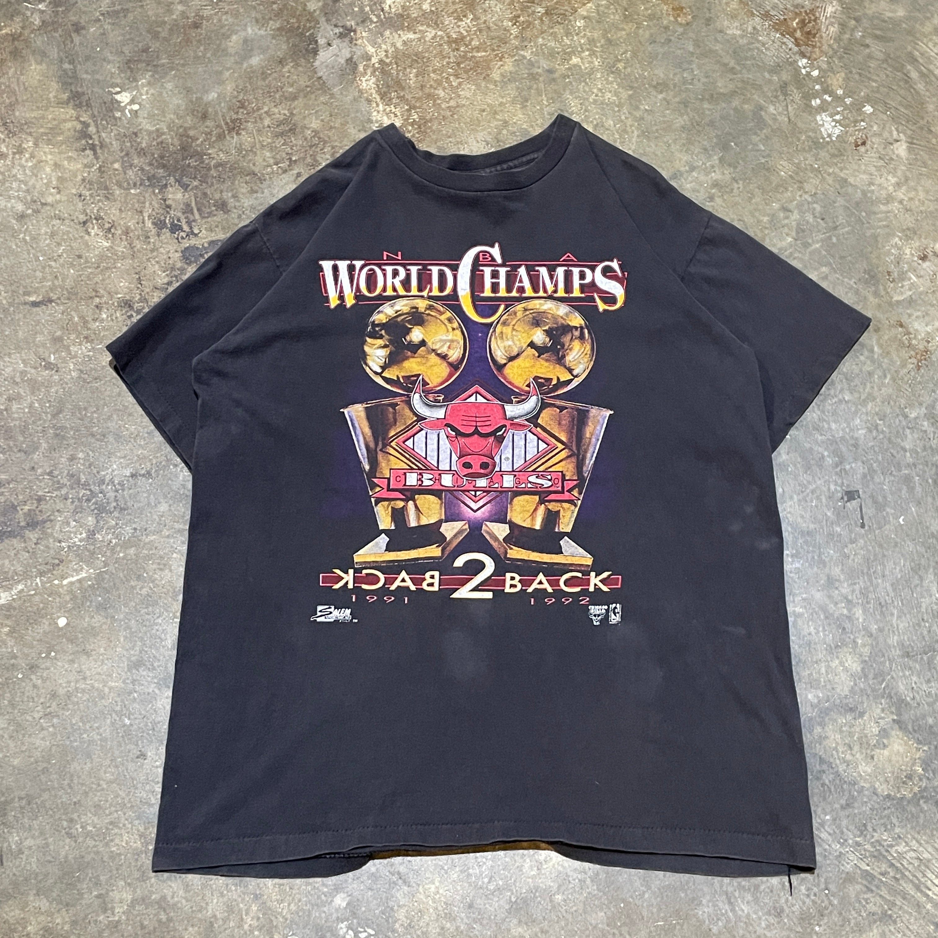 Salem Chicago Bulls Back 2 Back Championship Trophies Tee