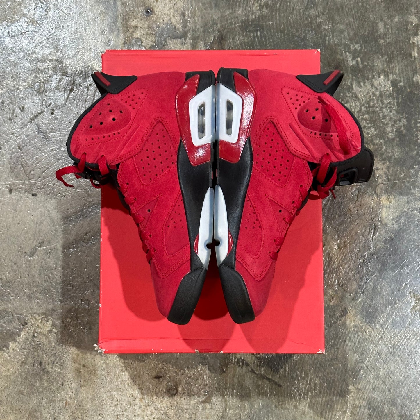 Jordan 6 Toro Bravo