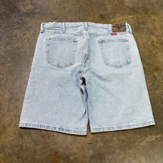 Wrangler Lightwash Jorts38