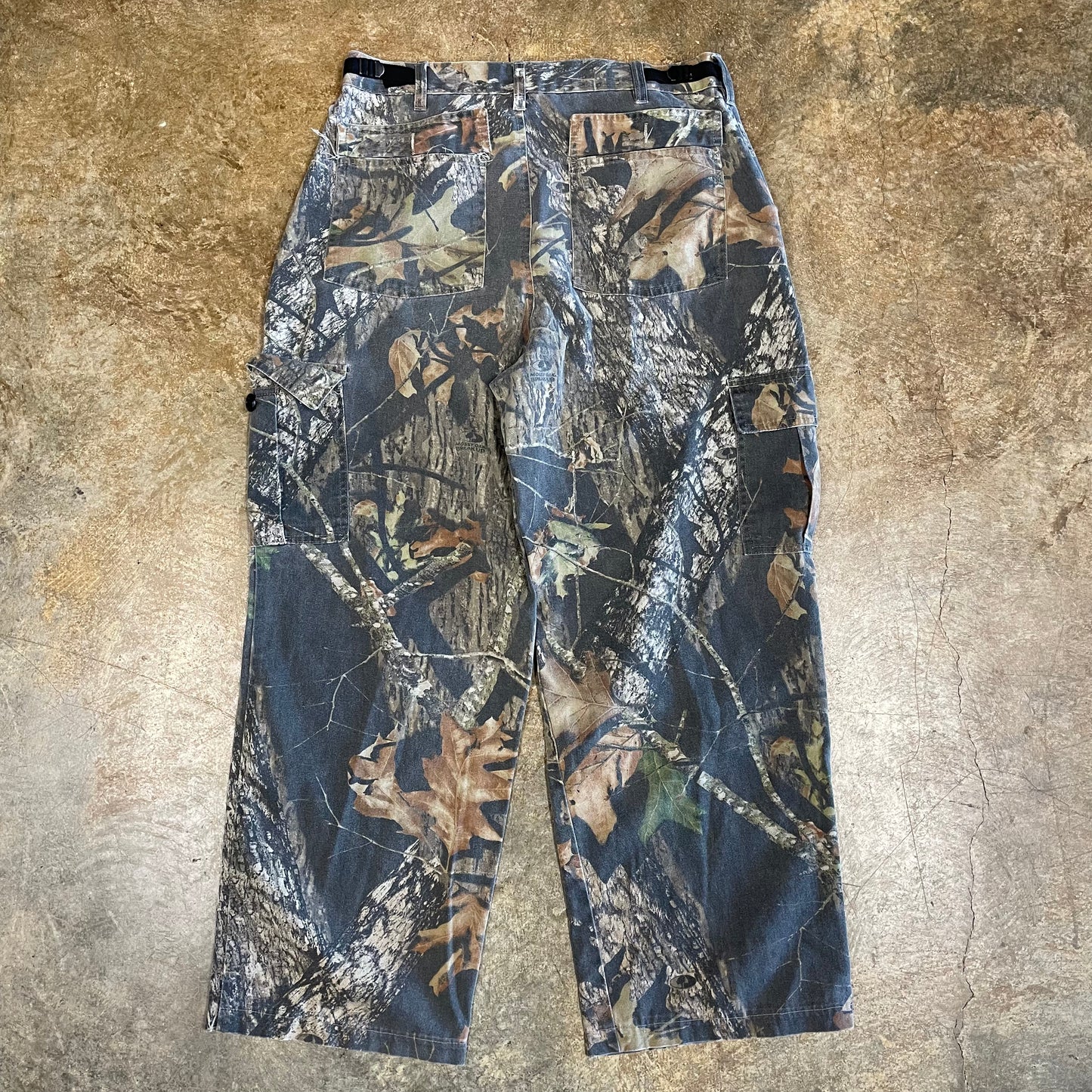 Field Staff Mossy Oak Camo Pants