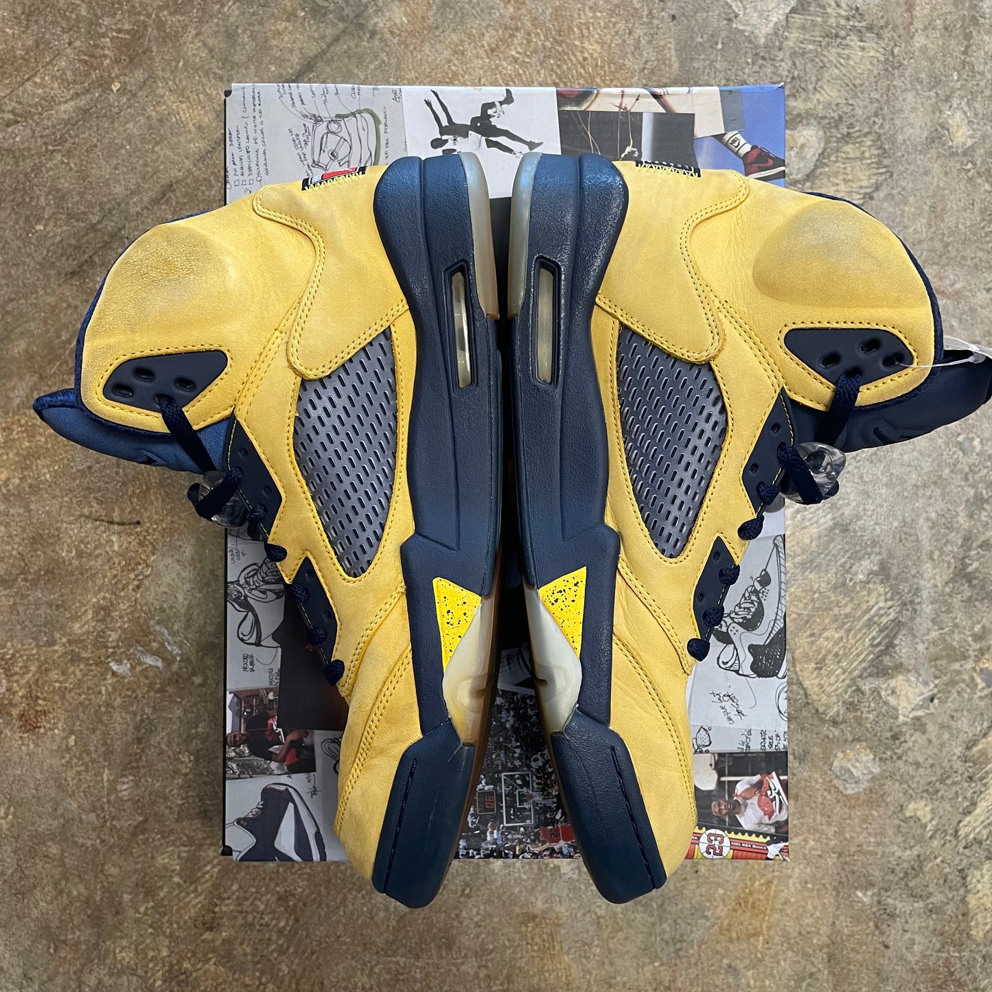 Jordan 5 Michigan