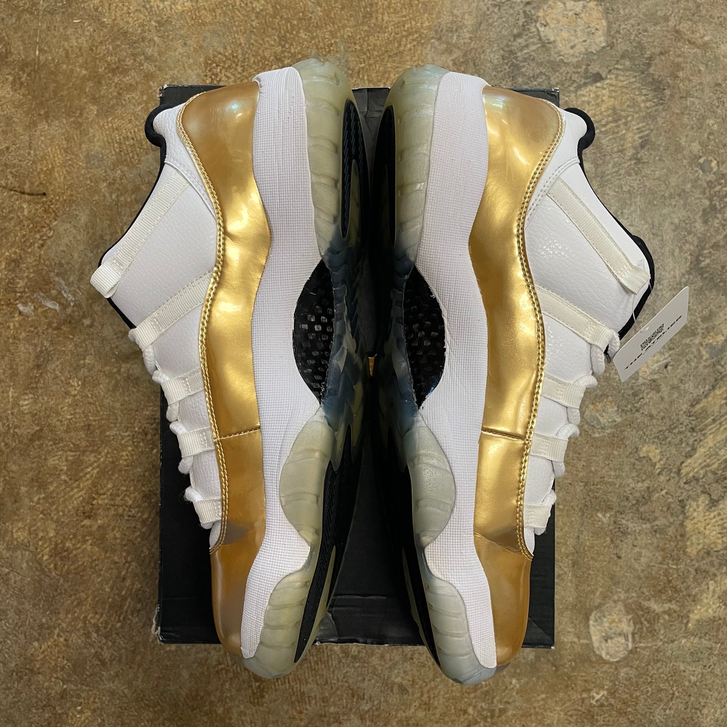 Jordan 11 Retro Low Closing Ceremony