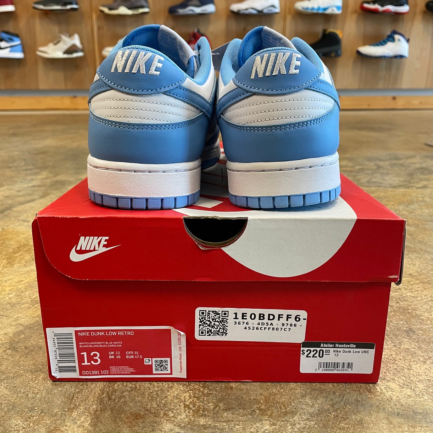 Nike Dunk Low UNC