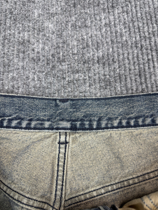 Retro History Light Wash Bee Graphic Jeans (W40 L32)