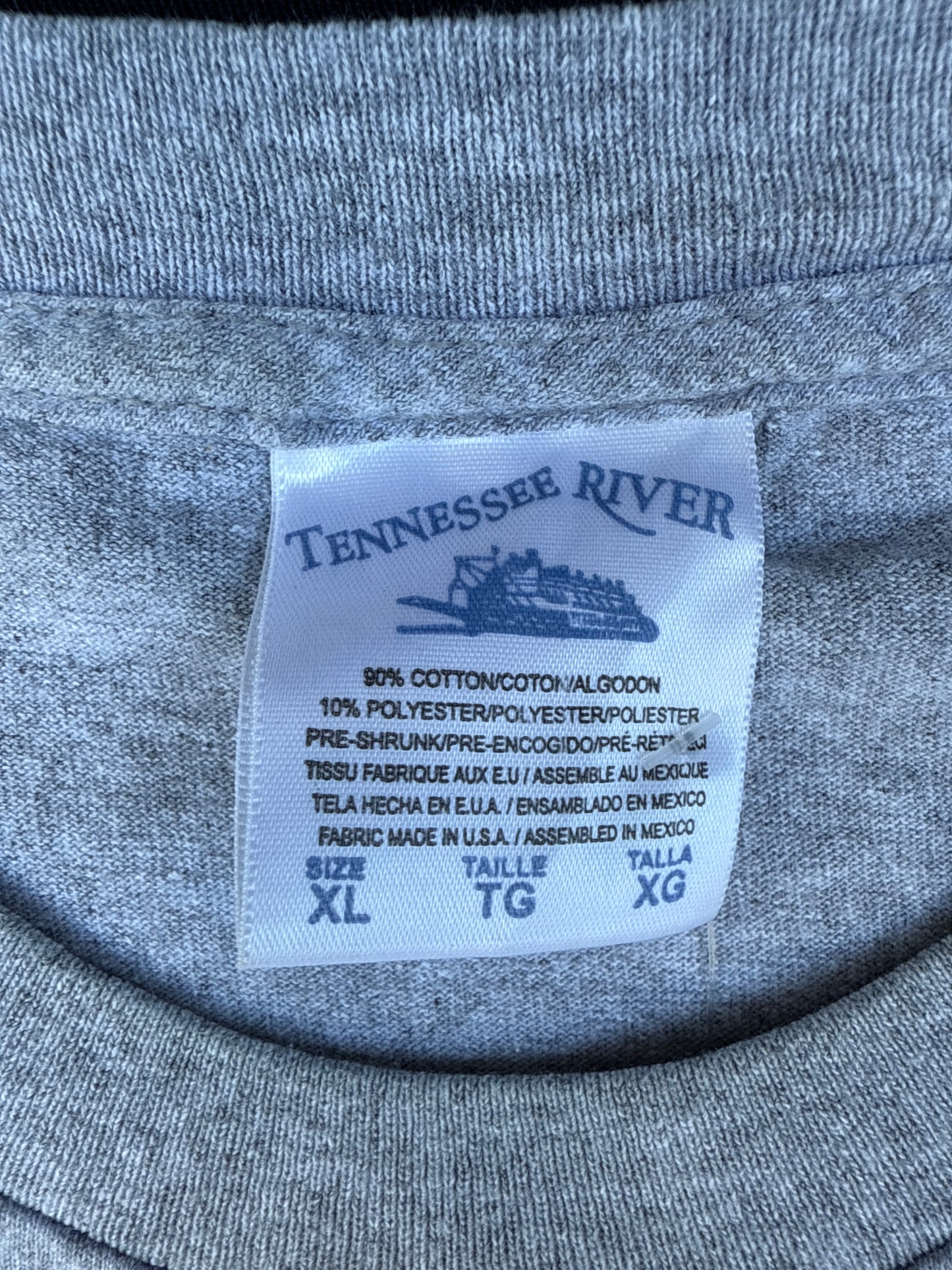 2004 Detroit Pistons Eastern Conference Champions Graphic Tee (XL)