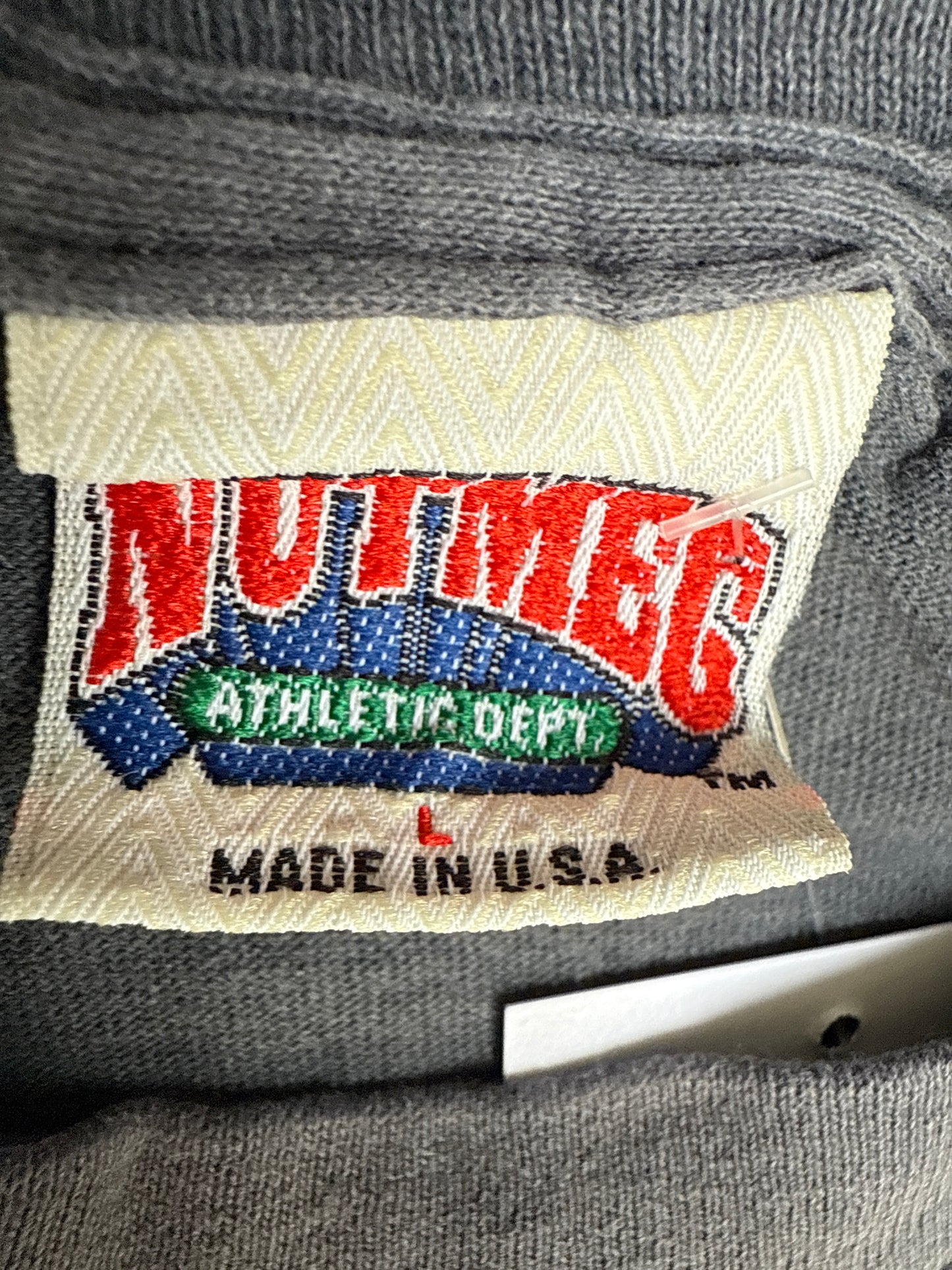 1990s Chicago Cubs Nutmeg Graphic Tee (L)