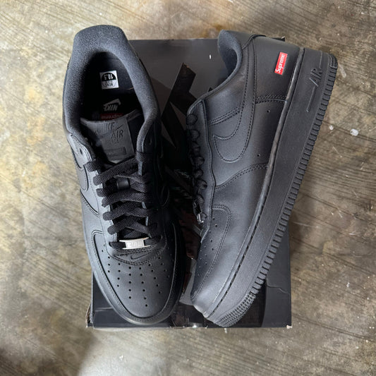 Nike Air Force One Supreme Black