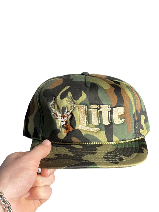 Camo Hunter Lite Deer Embroidered Snapback Hat (OS)