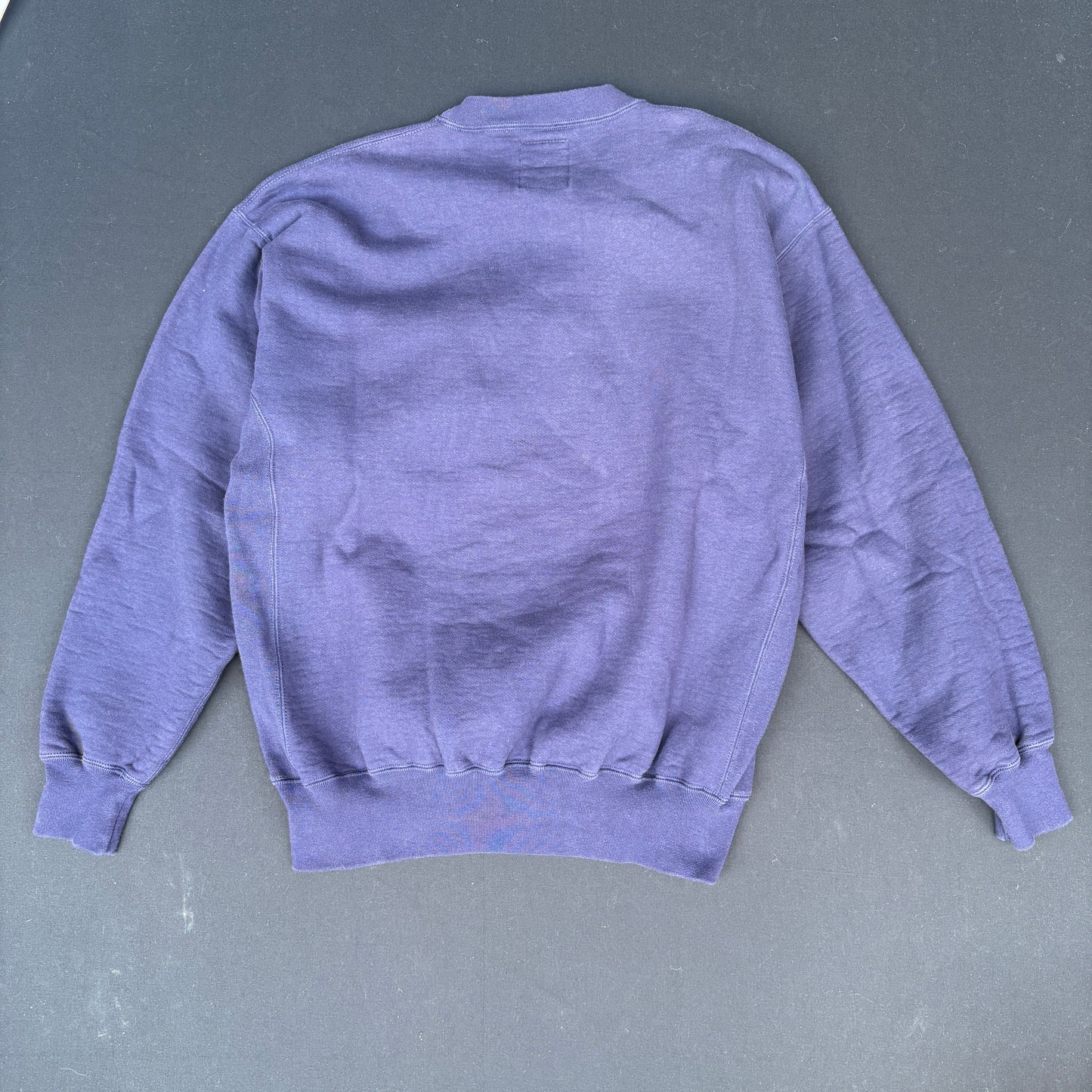 1990s Russell Athletic Purple Crewneck Sweatshirt (L)