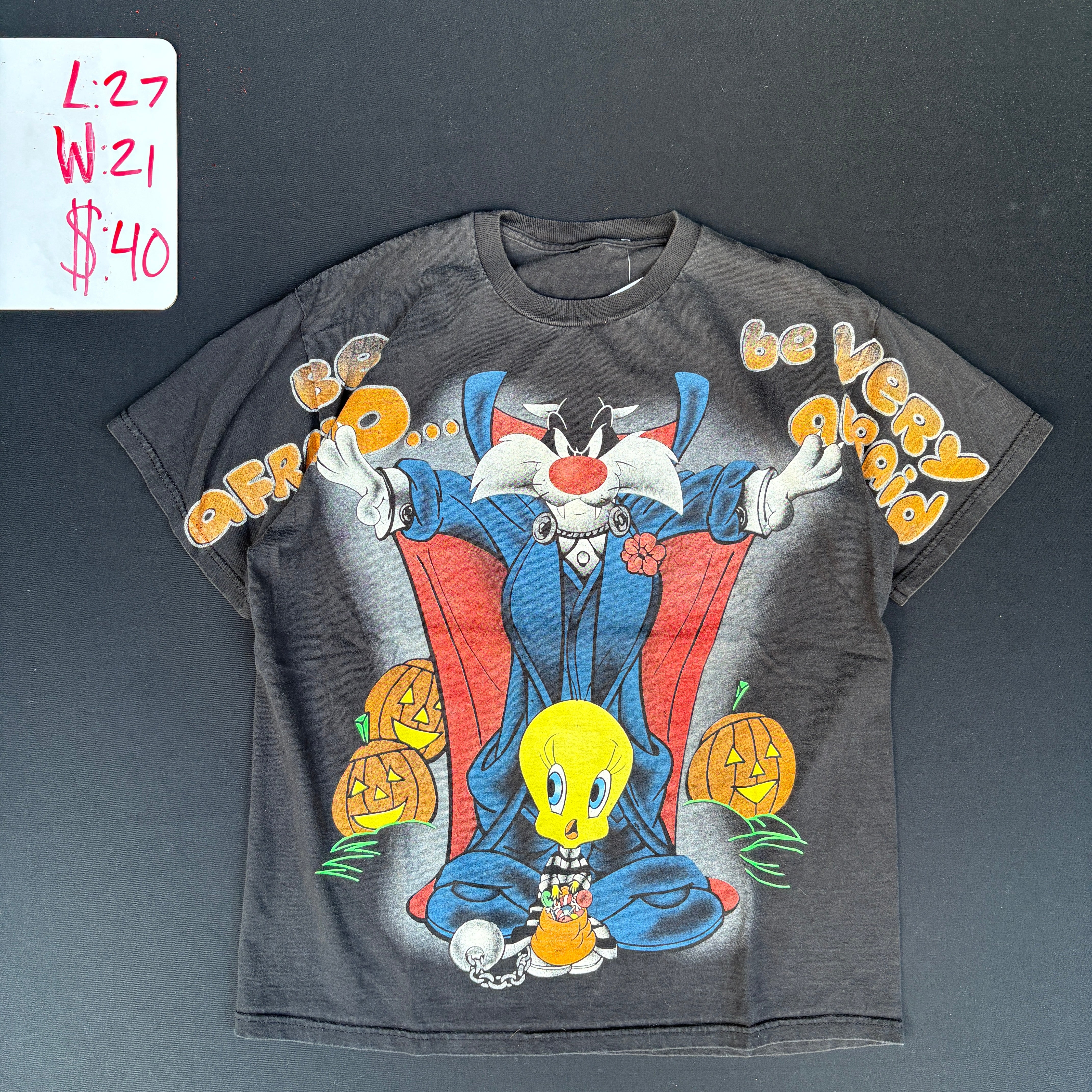 1990s Looney Tunes Halloween Graphic Tee (L)