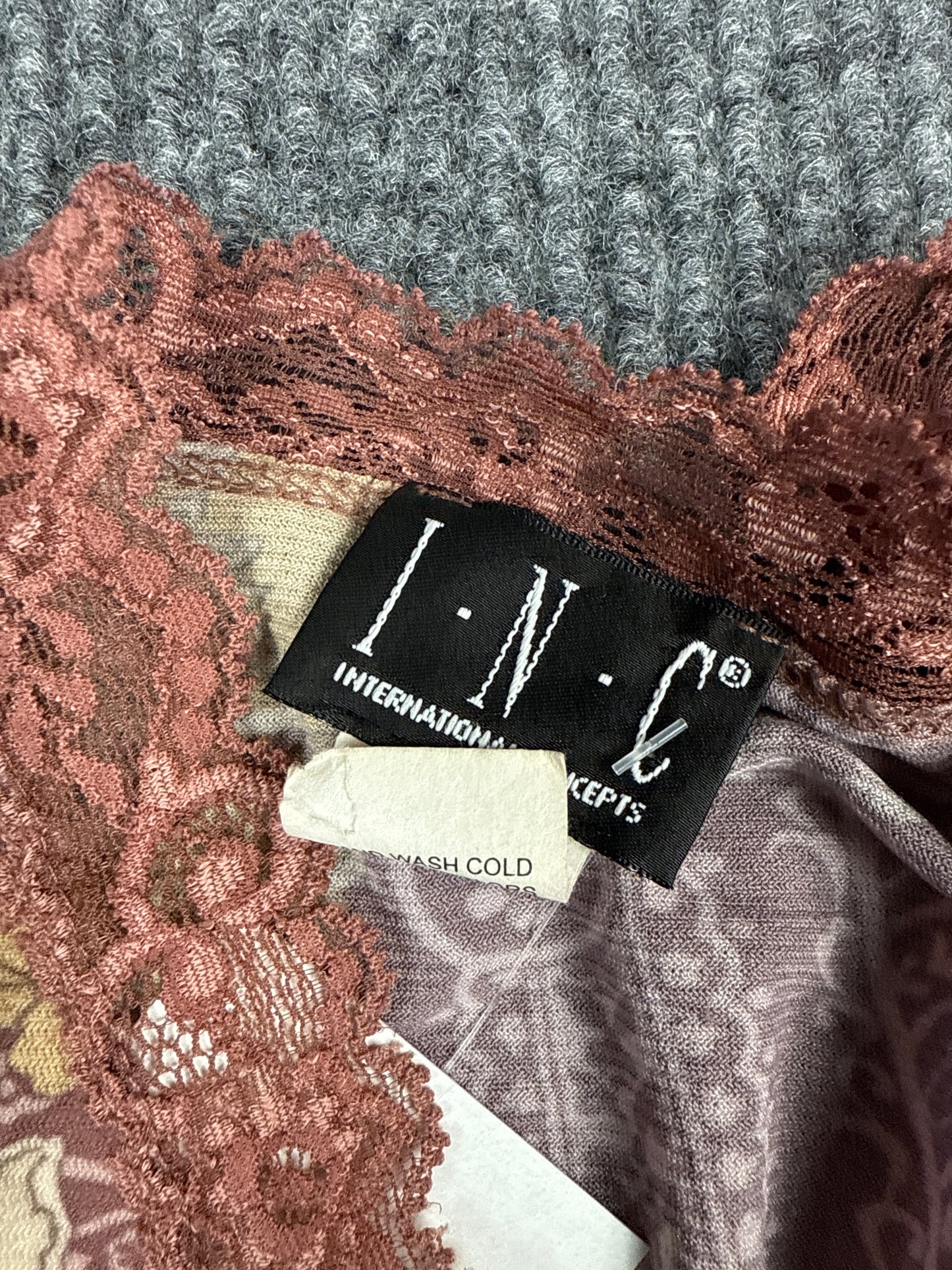 Y2K INC Floral Lace Trim Top (S)