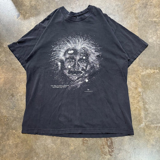 Albert Einstein Pixelated tee