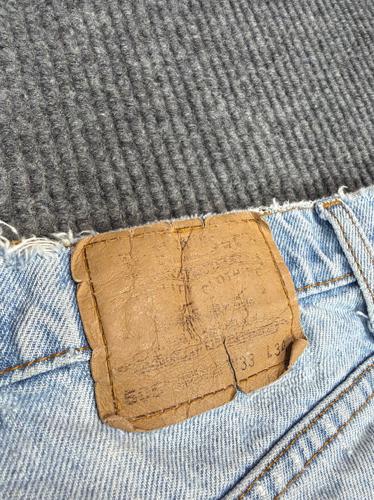 1990s Levis Light Wash Distressed Jeans (W33 L34)