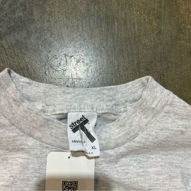 Button Your Fly Levis 501 Grey Tee