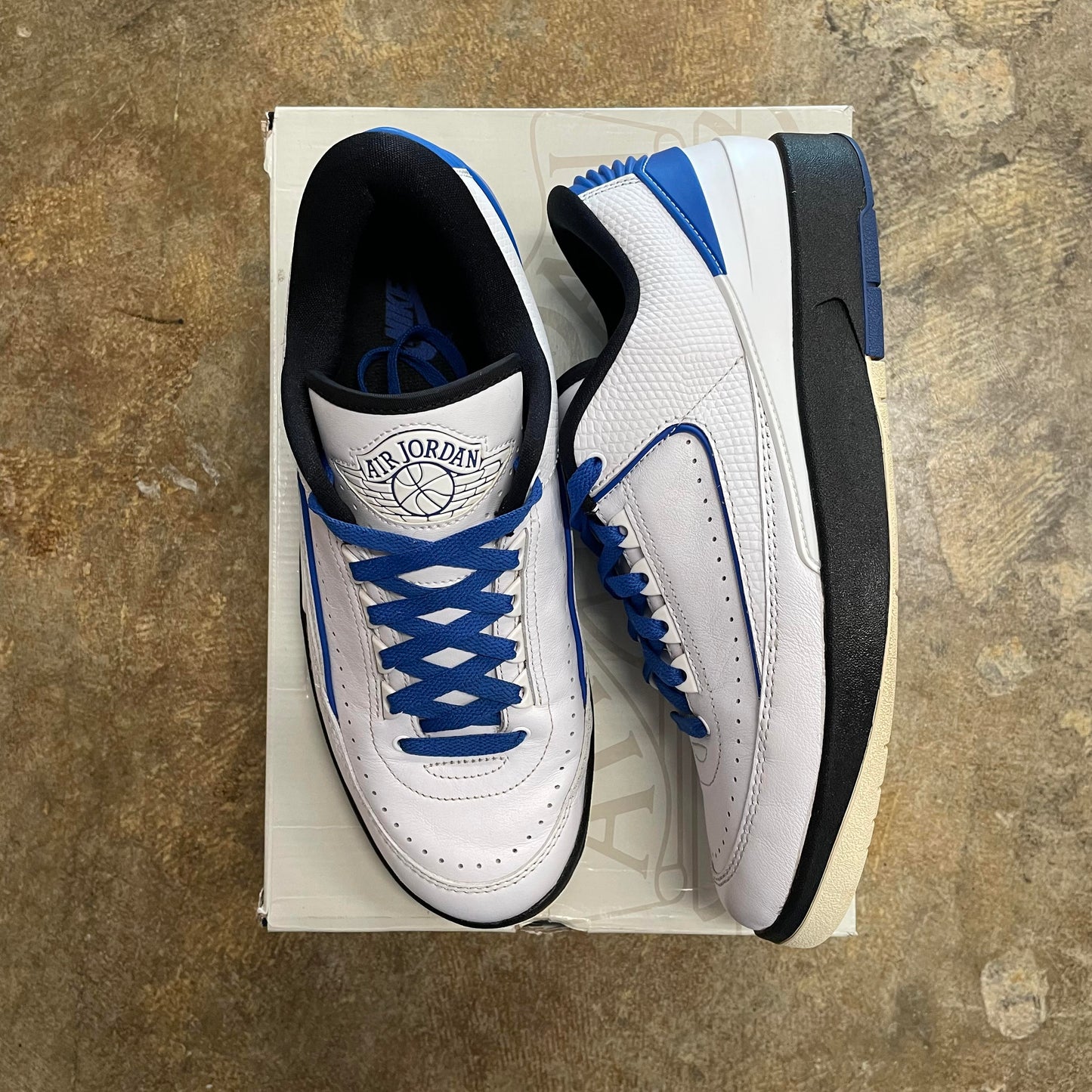 Jordan 2 Varsity Royal