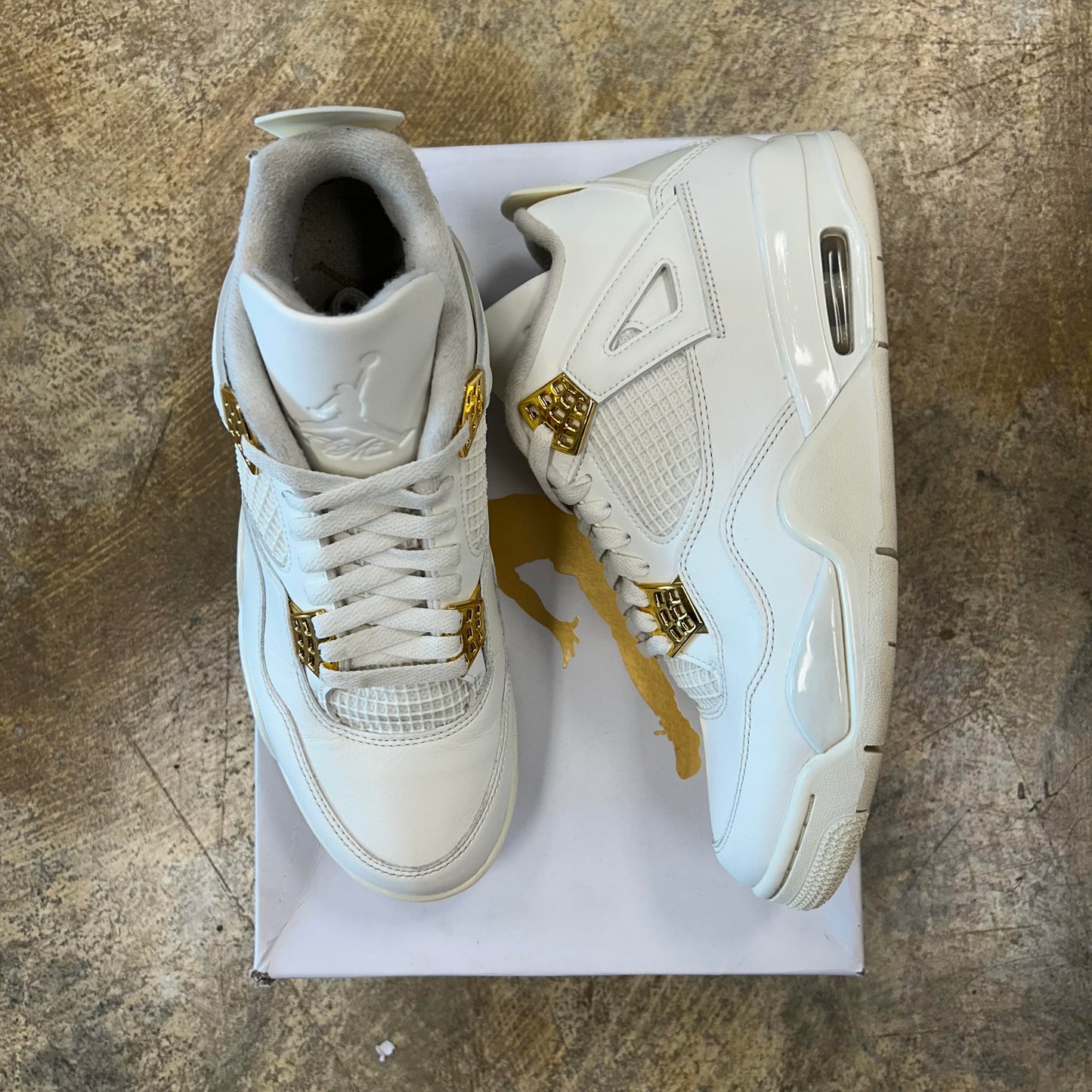 Jordan 4 Metallic Gold (w)